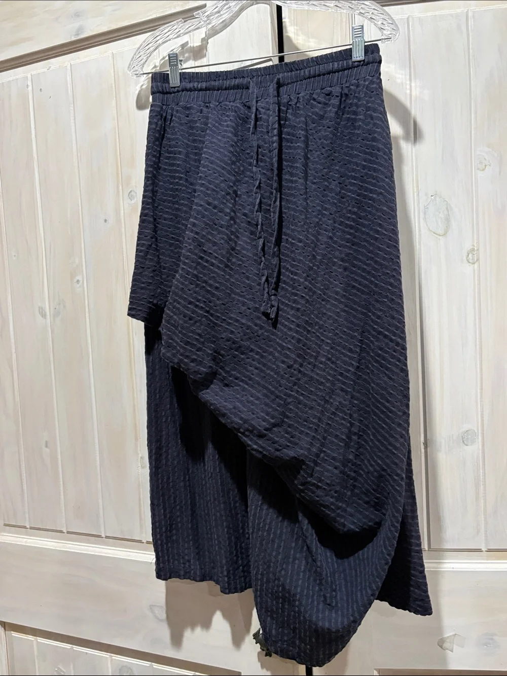 Buycud Asymmetrical Black Maxi Skirt with Drawstring Waist